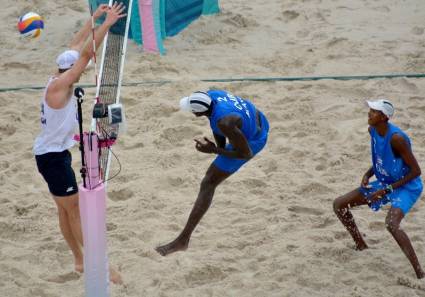 Diaz-Alayo: mal en la nieve, espectacular en la playa